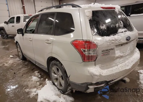 2015 Subaru Forester 2.5I Premium z USA, uszkodzony, nr VIN JF2SJADC5FH569132